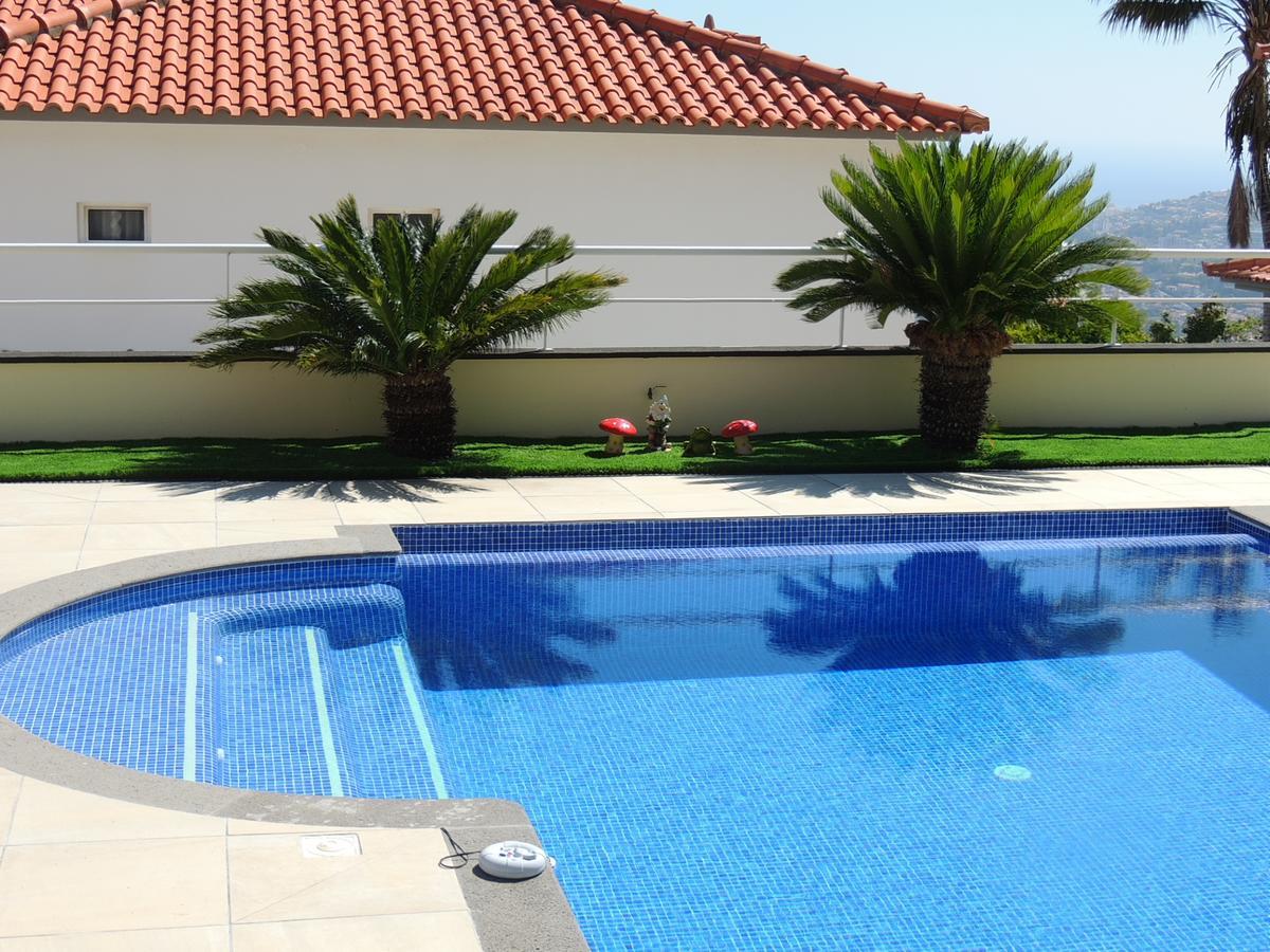 Studio Flat With Pool フンシャル エクステリア 写真